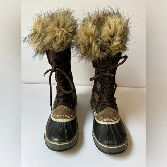 Sorel Joan of Arctic Brown and Tan Waterproof Boots Size 7 - Picture 9 of 9